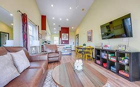 Vibrant Holiday Hills Resort Condo With Balcony